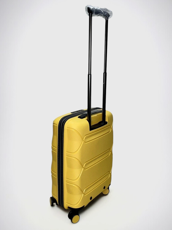 Чемодан L'Case, Miami без расширения жёлтый Чемодан L'Case, Miami без расширения жёлтый