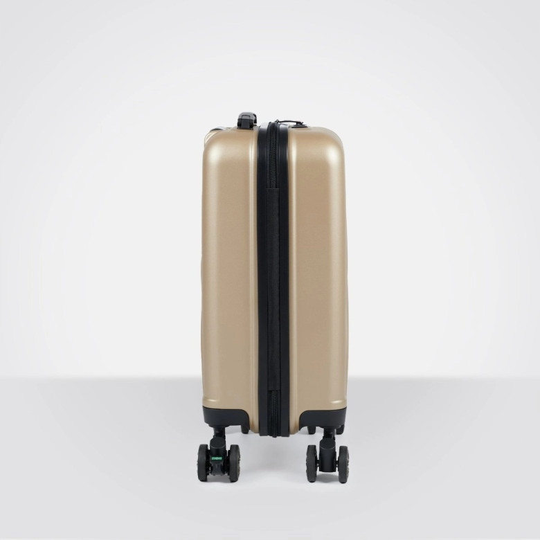 Чемодан Eberhart Phantom 15P-004 4 колеса золото