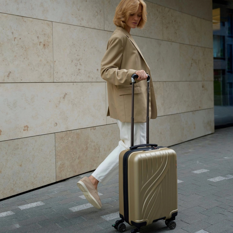 Чемодан Eberhart Phantom 15P-004 4 колеса золото