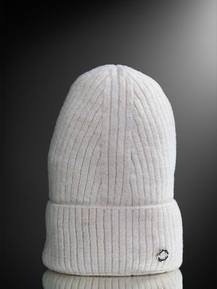 Шапка женская 13180 MARHATTER молочный (56-58)