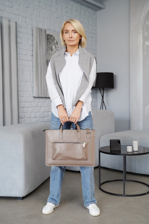 Сумка Protege Ц-580.8 черная гладкая Сумка Protege Ц-580.8 черная гладкая